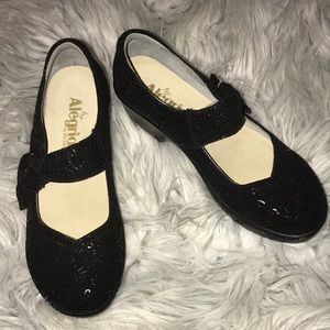 Alegria black floral clogs